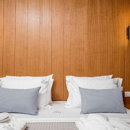 Pachis Escape Suites Eksteriør billede
