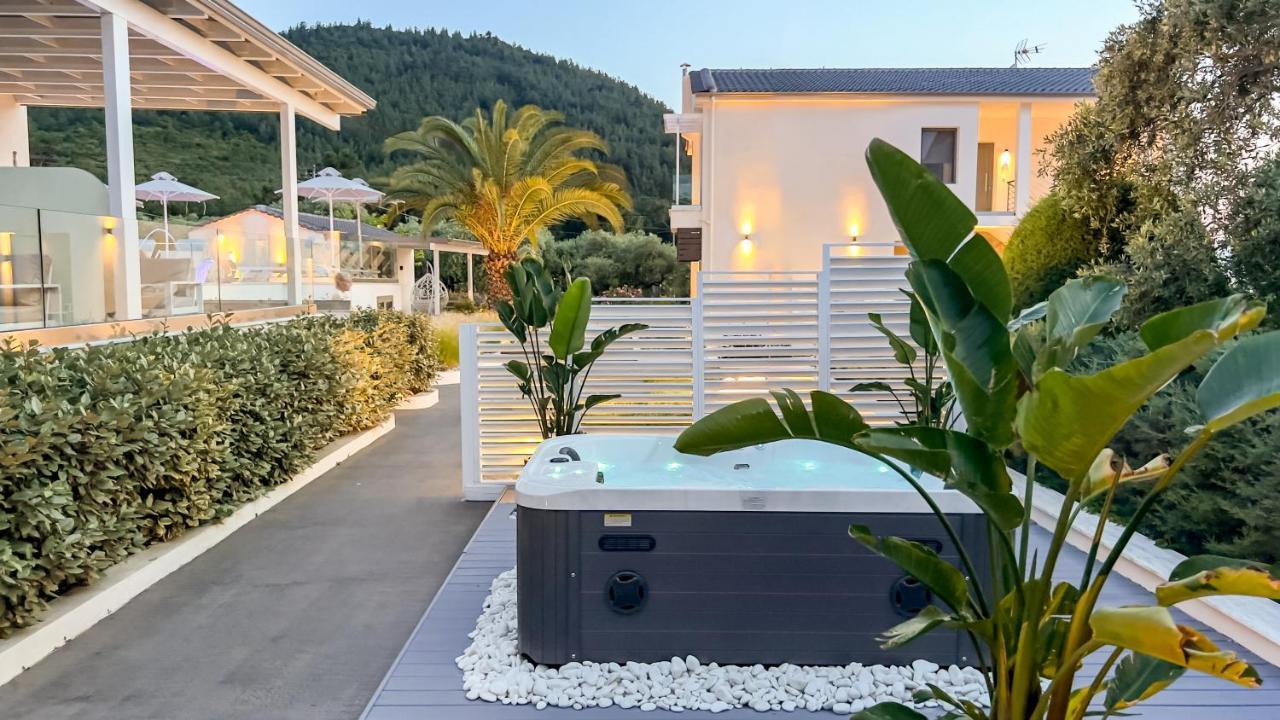 Pachis Escape Suites Eksteriør billede